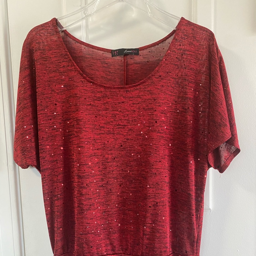 Sequin red and black shirt with cinched waist